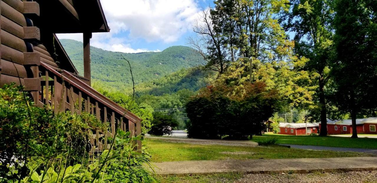 Tanglewood Motel And Log Cabins Мегги-Вэлли Экстерьер фото