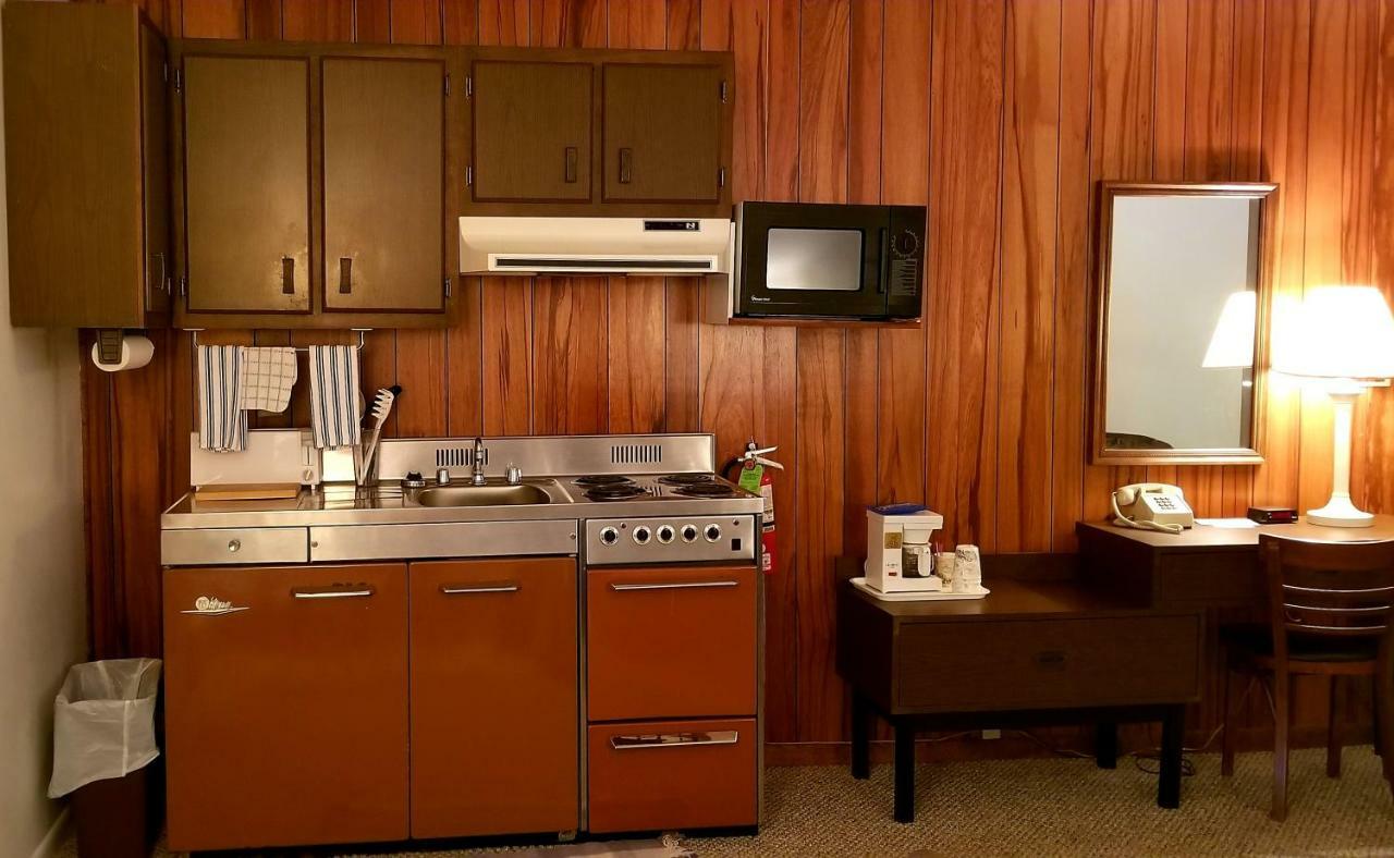 Tanglewood Motel And Log Cabins Мегги-Вэлли Экстерьер фото